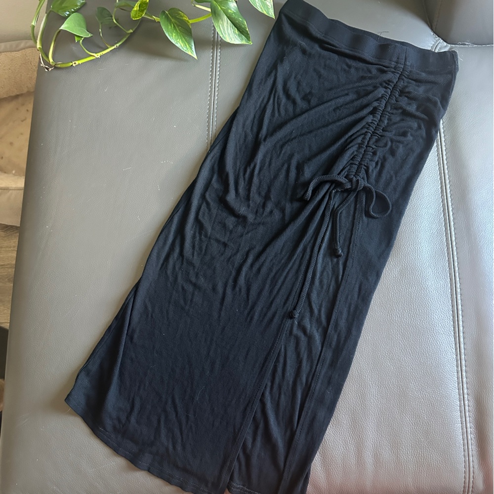 Lulu's cinched midi skirt